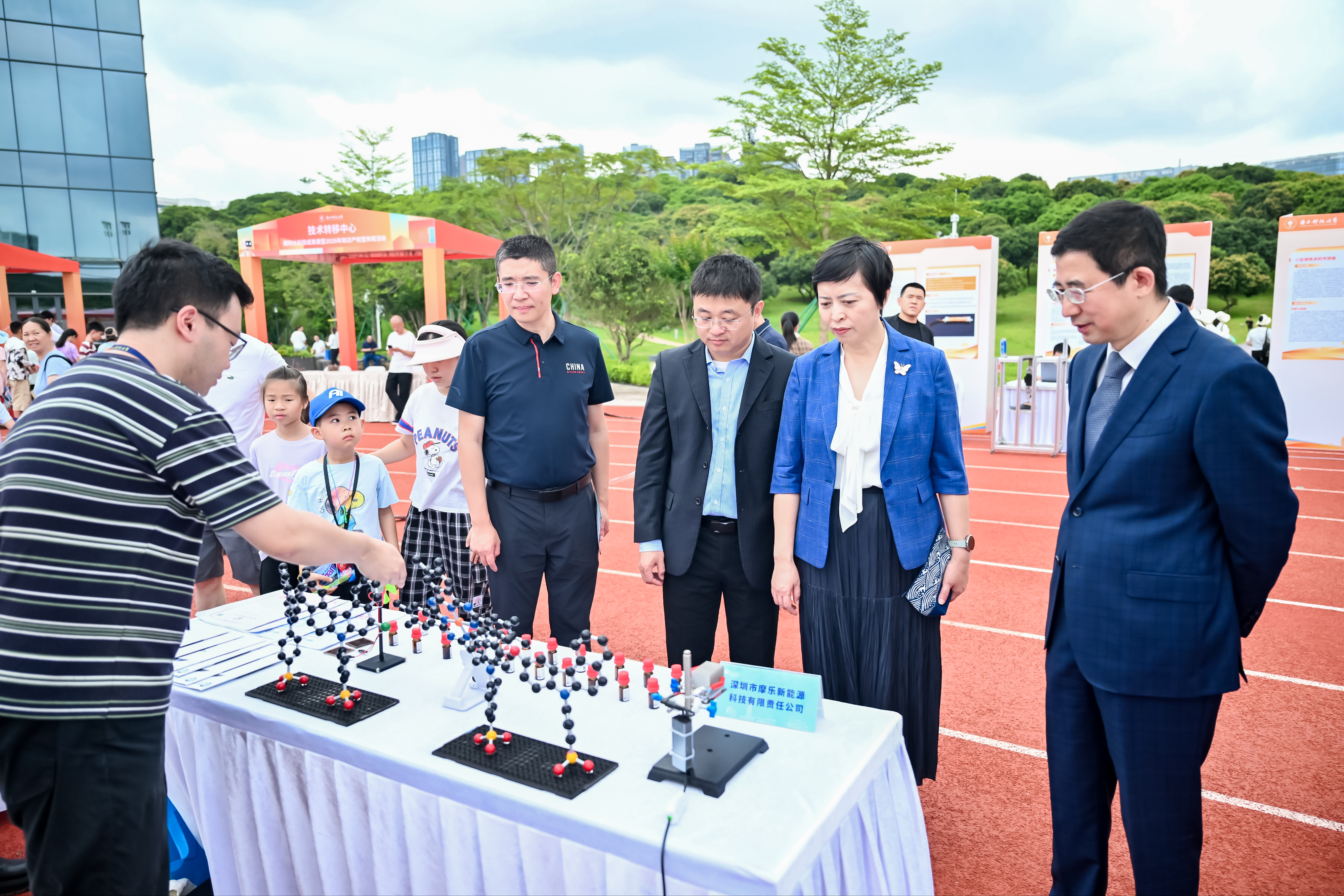 我校举行科技成果展暨2026知识产权宣传周系列活动